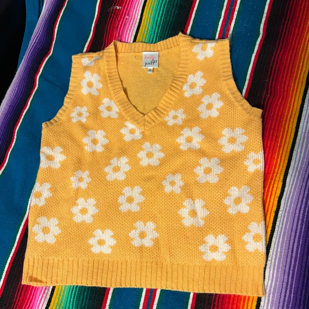 🌻Daisy Sweater Vest - Picture 3 of 3